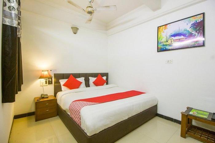 Blossom Suites Bangalore Eksteriør bilde