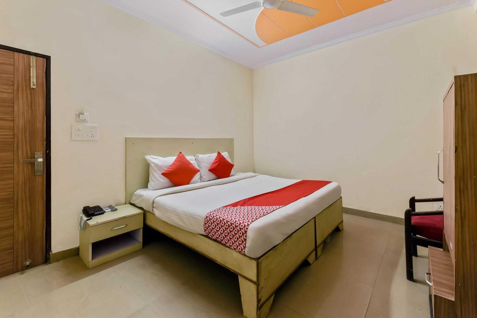 Blossom Suites Bangalore Eksteriør bilde