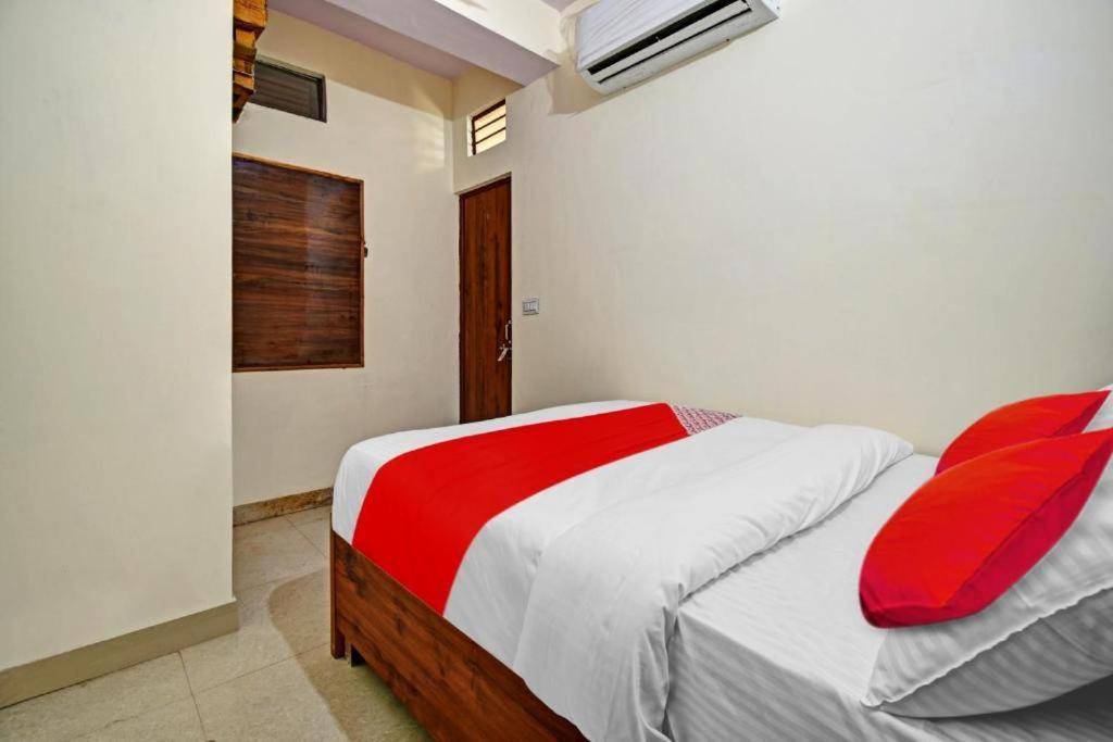Blossom Suites Bangalore Eksteriør bilde